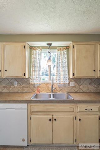 14 N 470 W, Blackfoot, ID 83221