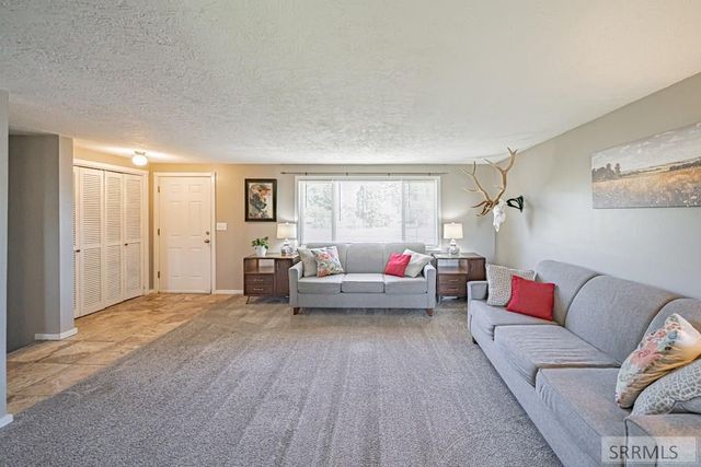 14 N 470 W, Blackfoot, ID 83221