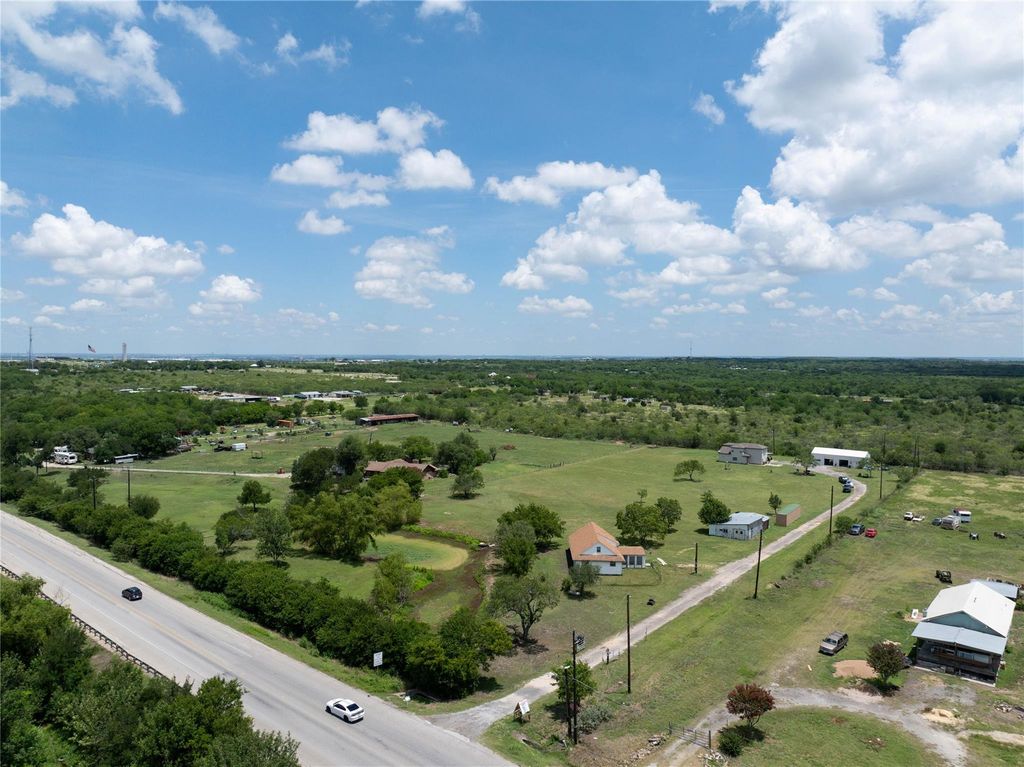 14512 Fm-812, Del Valle, TX 78617