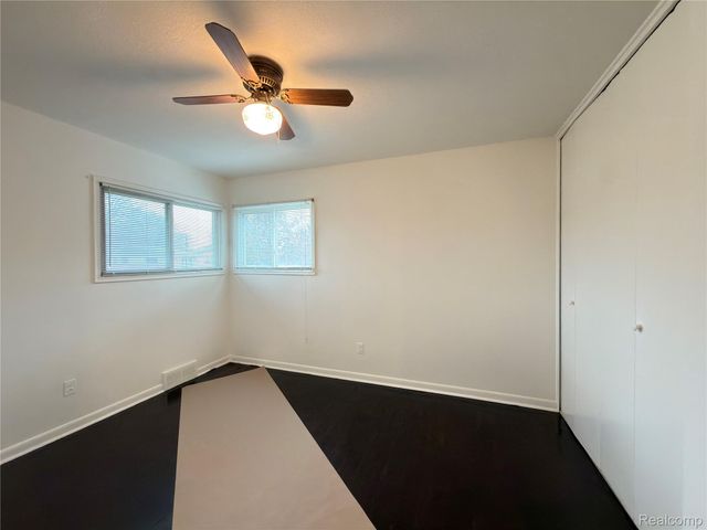 3409 Jarvis Avenue, Warren, MI 48091