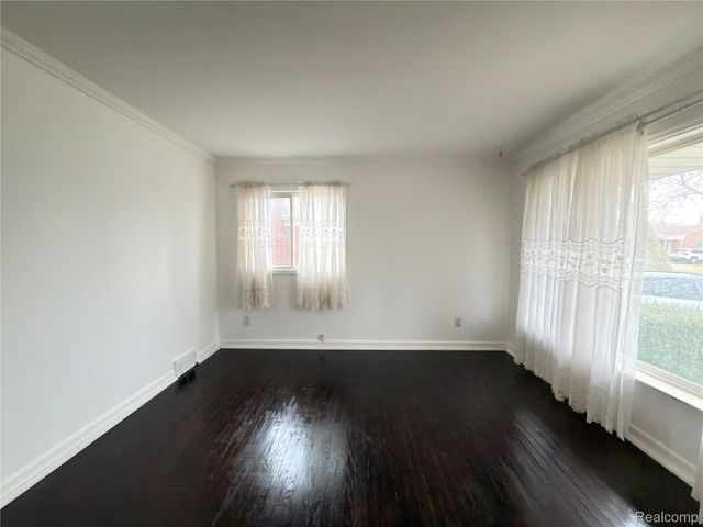 3409 Jarvis Avenue, Warren, MI 48091