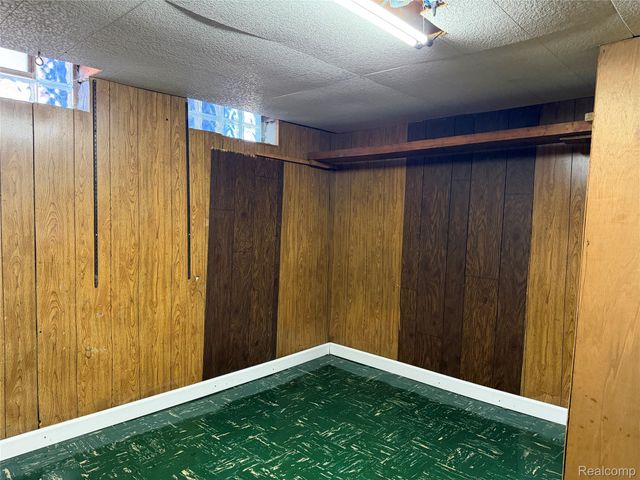 3409 Jarvis Avenue, Warren, MI 48091