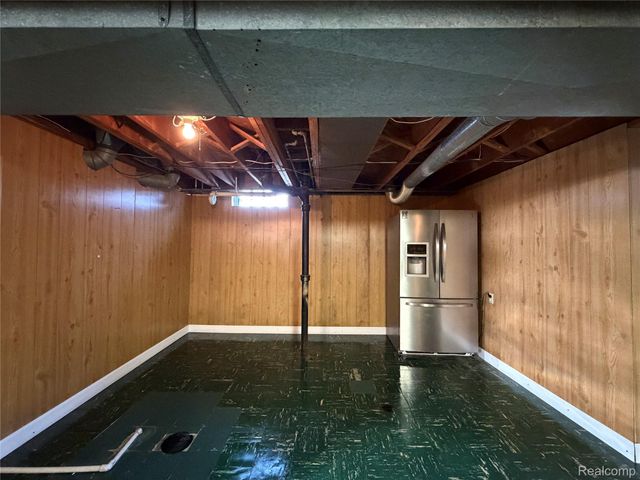 3409 Jarvis Avenue, Warren, MI 48091