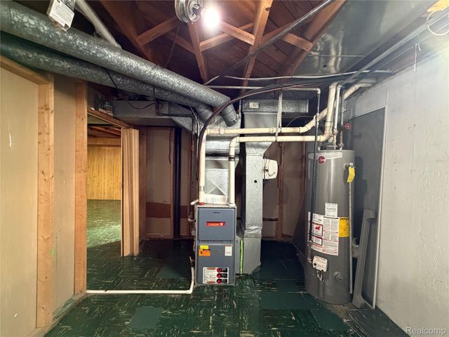 3409 Jarvis Avenue, Warren, MI 48091