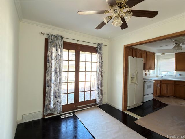 3409 Jarvis Avenue, Warren, MI 48091