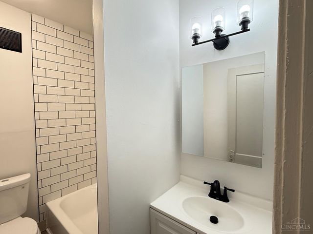 395 Elberon Avenue, Cincinnati, OH 45205