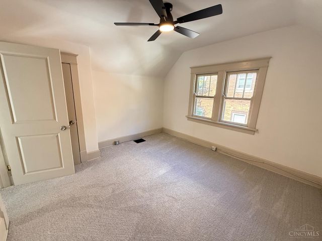 395 Elberon Avenue, Cincinnati, OH 45205