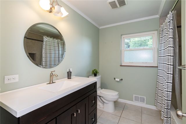 609 E David Road, Kettering, OH 45429