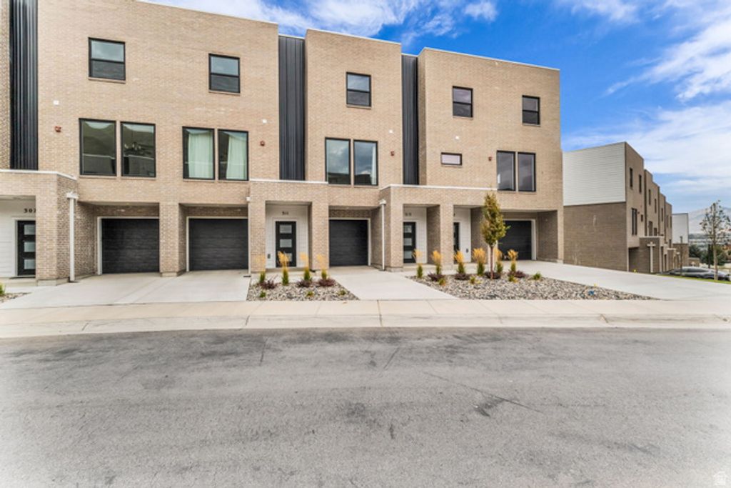 313 E ENDURANCE CIR, Draper, UT 84020 — photo 3