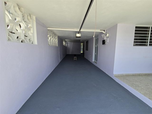 R13 NEBRASKA, Guaynabo, PR 00969
