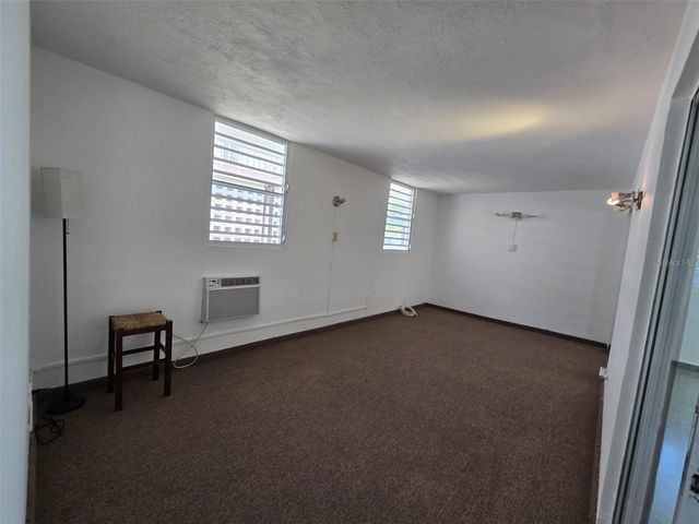 R13 NEBRASKA, Guaynabo, PR 00969