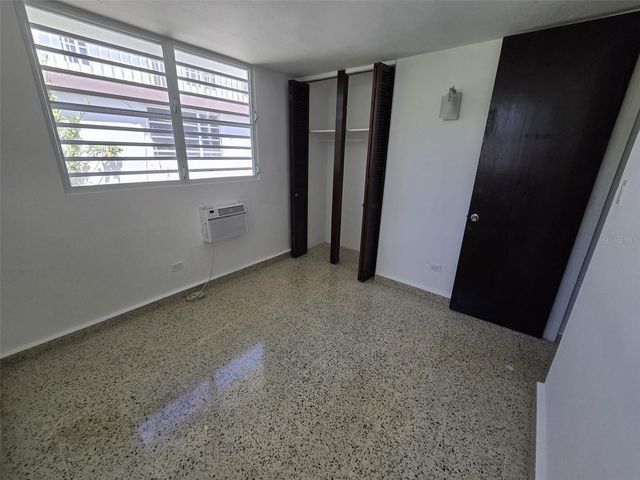 R13 NEBRASKA, Guaynabo, PR 00969