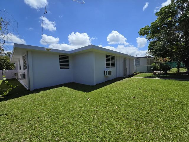 R13 NEBRASKA, Guaynabo, PR 00969