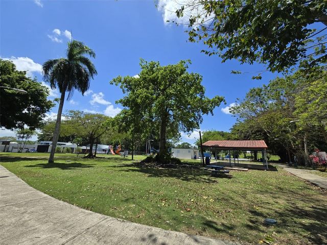 R13 NEBRASKA, Guaynabo, PR 00969