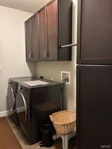 351 Champion Way Drive, Ballwin, MO 63011