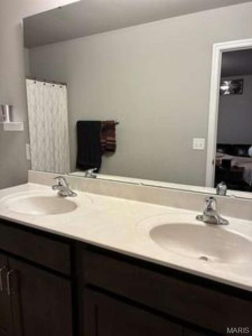 351 Champion Way Drive, Ballwin, MO 63011