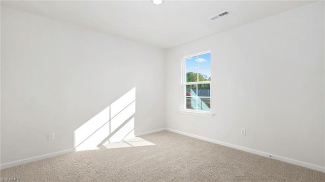 631 Beechwood Circle, Thomasville, NC 27360