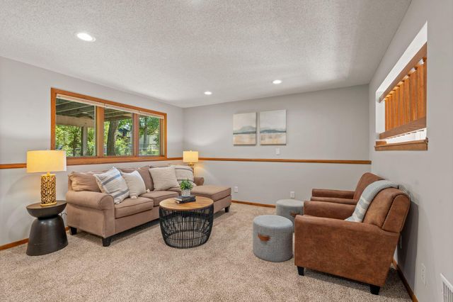 14231 Candlewood Lane NE, Prior Lake, MN 55372