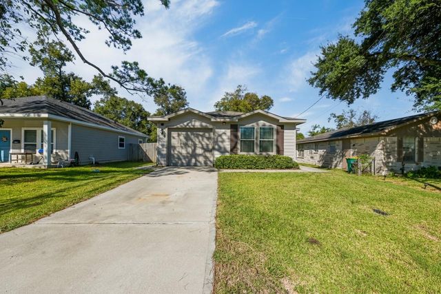 2026 Rosalee Street, La Marque, TX 77568