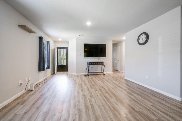 2026 Rosalee Street, La Marque, TX 77568