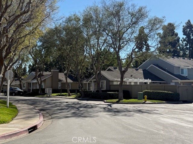 63 Thicket, Irvine, CA 92614