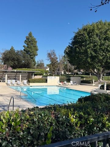 63 Thicket, Irvine, CA 92614