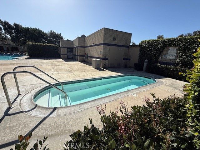 63 Thicket, Irvine, CA 92614