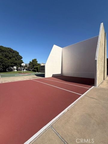 63 Thicket, Irvine, CA 92614