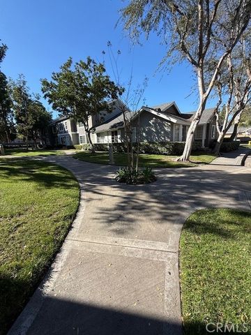 63 Thicket, Irvine, CA 92614