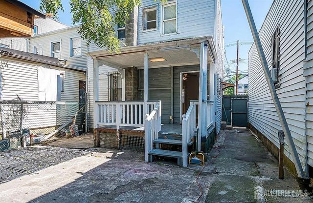 135 Fulton Avenue, Jersey City, NJ 07305