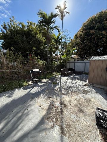 2238 NW 5th St 3, Miami, FL 33125