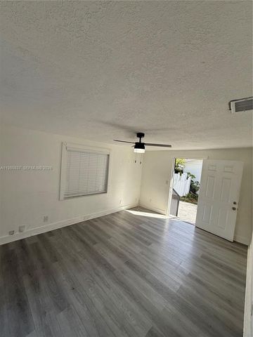 2238 NW 5th St 3, Miami, FL 33125