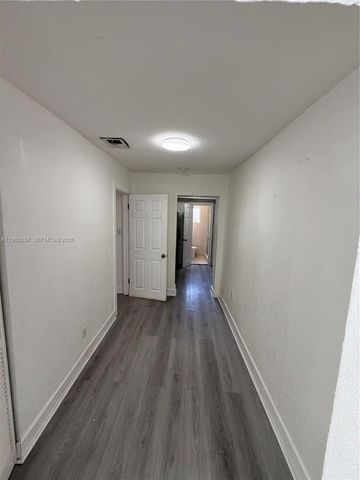 2238 NW 5th St 3, Miami, FL 33125