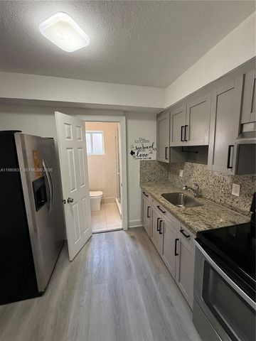 2238 NW 5th St 3, Miami, FL 33125