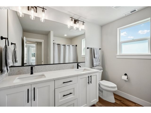 3704 S 44TH Ln, Ridgefield, WA 98642