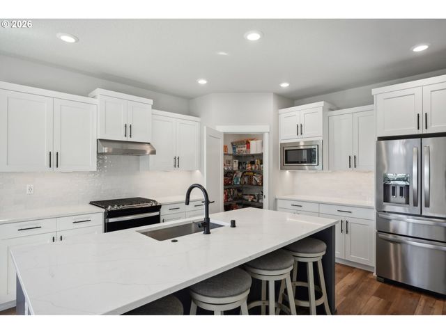 3704 S 44TH Ln, Ridgefield, WA 98642