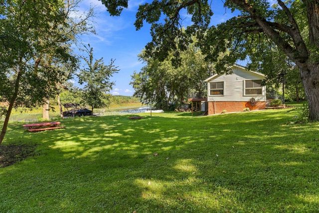 9812 271st Avenue, Trevor, WI 53179