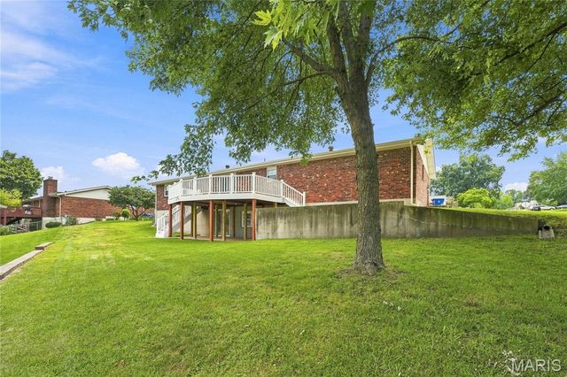 1613 Tamarack Drive, St Charles, MO 63301