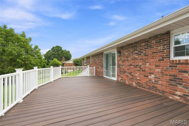 1613 Tamarack Drive, St Charles, MO 63301