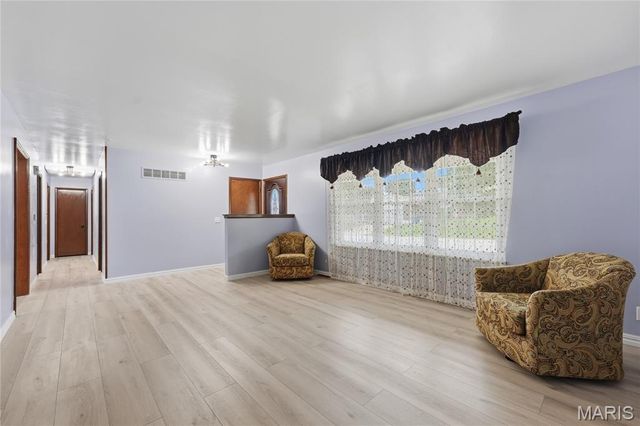 1613 Tamarack Drive, St Charles, MO 63301