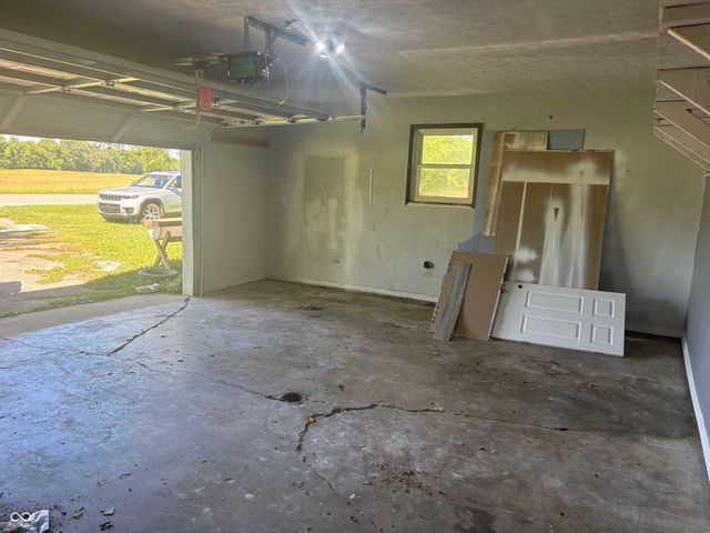 13410 E State Road 7, Elizabethtown, IN 47232