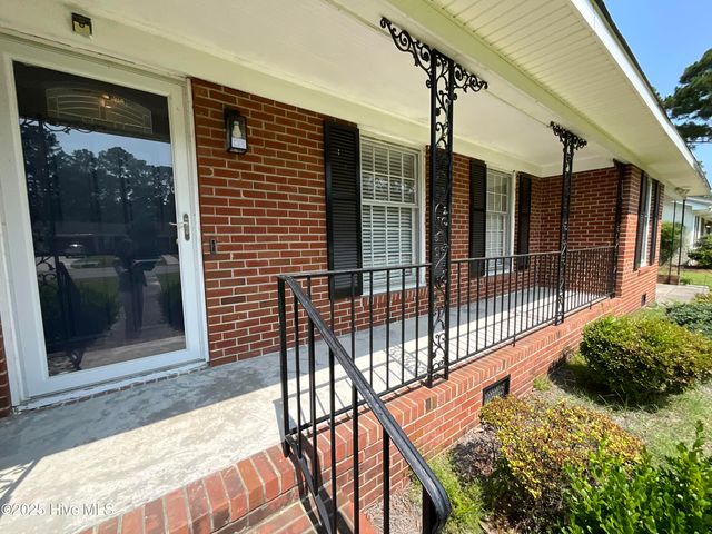 3002 S Elm Street, Greenville, NC 27858