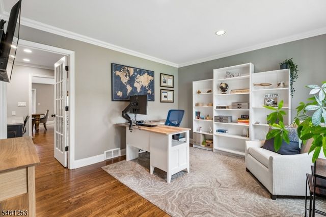 22 Midvale Dr, New Providence Boro, NJ 07974