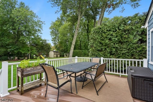22 Midvale Dr, New Providence Boro, NJ 07974
