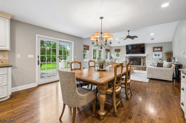 22 Midvale Dr, New Providence Boro, NJ 07974