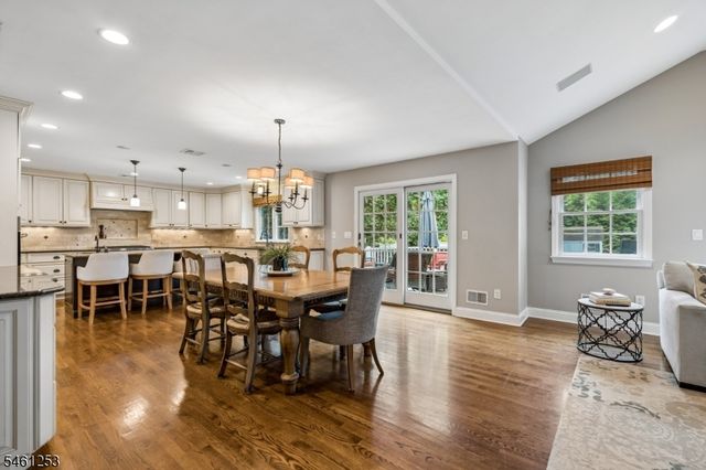 22 Midvale Dr, New Providence Boro, NJ 07974