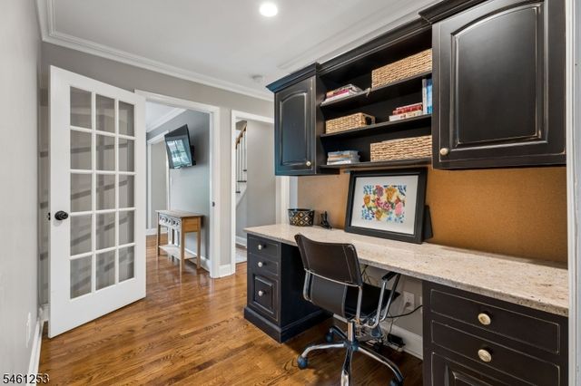 22 Midvale Dr, New Providence Boro, NJ 07974