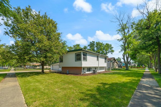 383 N Lincoln Avenue, Villa Park, IL 60181