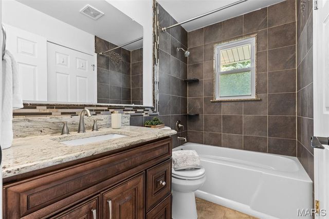 1439 Meadowside Drive, Unincorporated, MO 63146