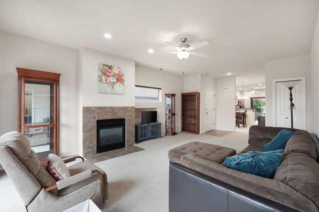 4424 Desert Lily Court SE, Rio Rancho, NM 87124